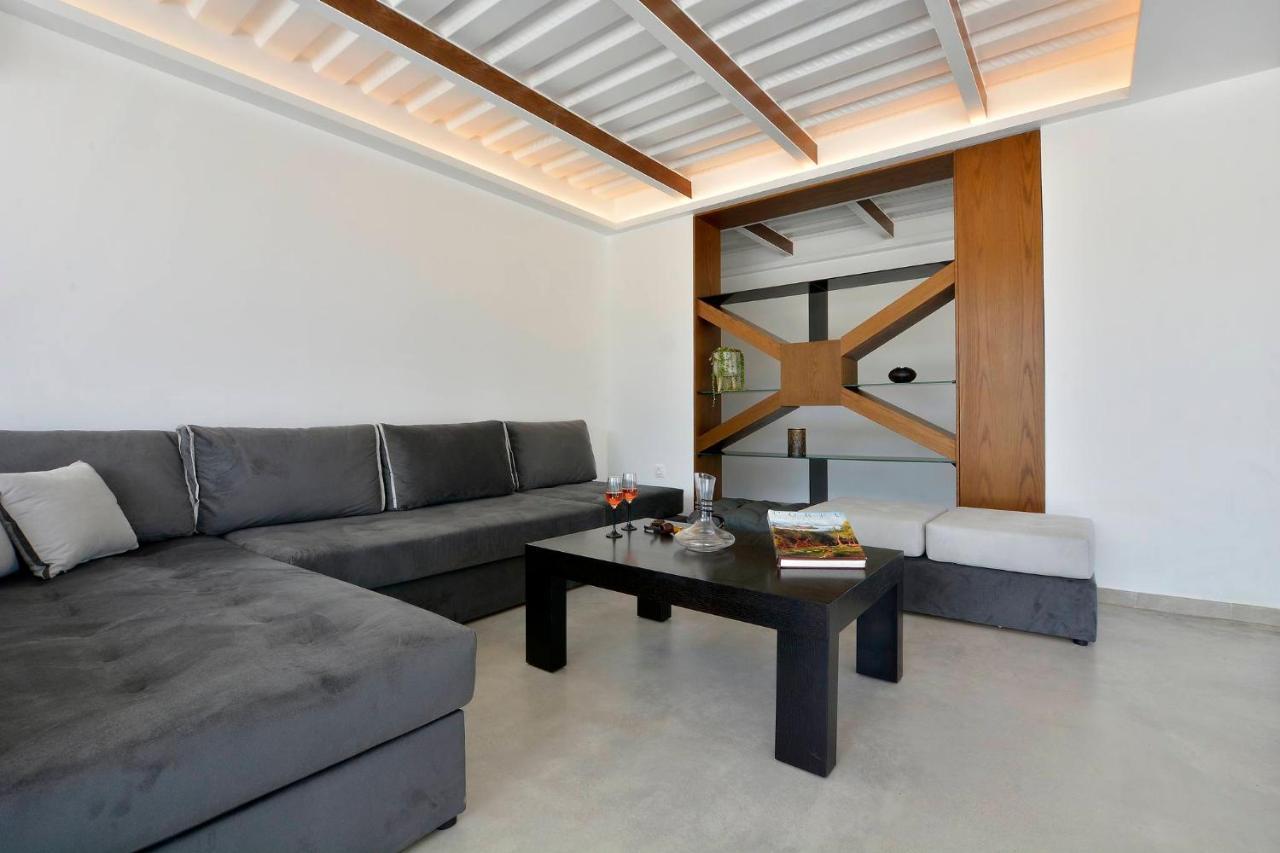Villa Flamingo - 4 Bedrooms - Private Pool - Next To Renowned Issos Beach & Lake Korission Línia Exteriör bild